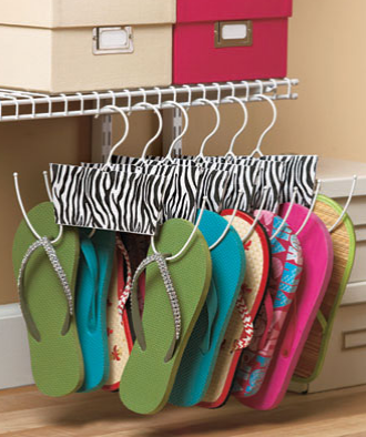 Set of 6 Shoe Hangers keeps your flip-flops, flats and other shoes organized in your closet. Innovative hangers have a trendy design in the center and keep your shoes in sight and easily accessible. 11" x 7", each. Metal.