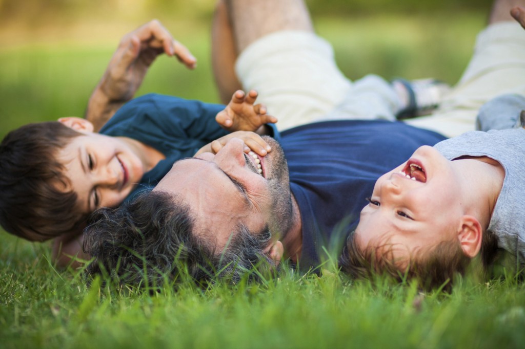 father-with-kids