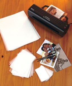 This Laminator is perfect for the home or office! With the ability to laminate documents up to 9-1/2" wide, this device will quickly become a valuable resource. 