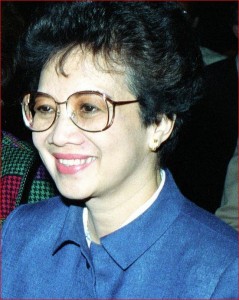 Corazon-Aquino