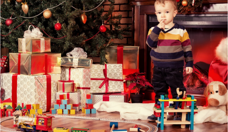 mind-boggling-benefits-buying-christmas-toys-early