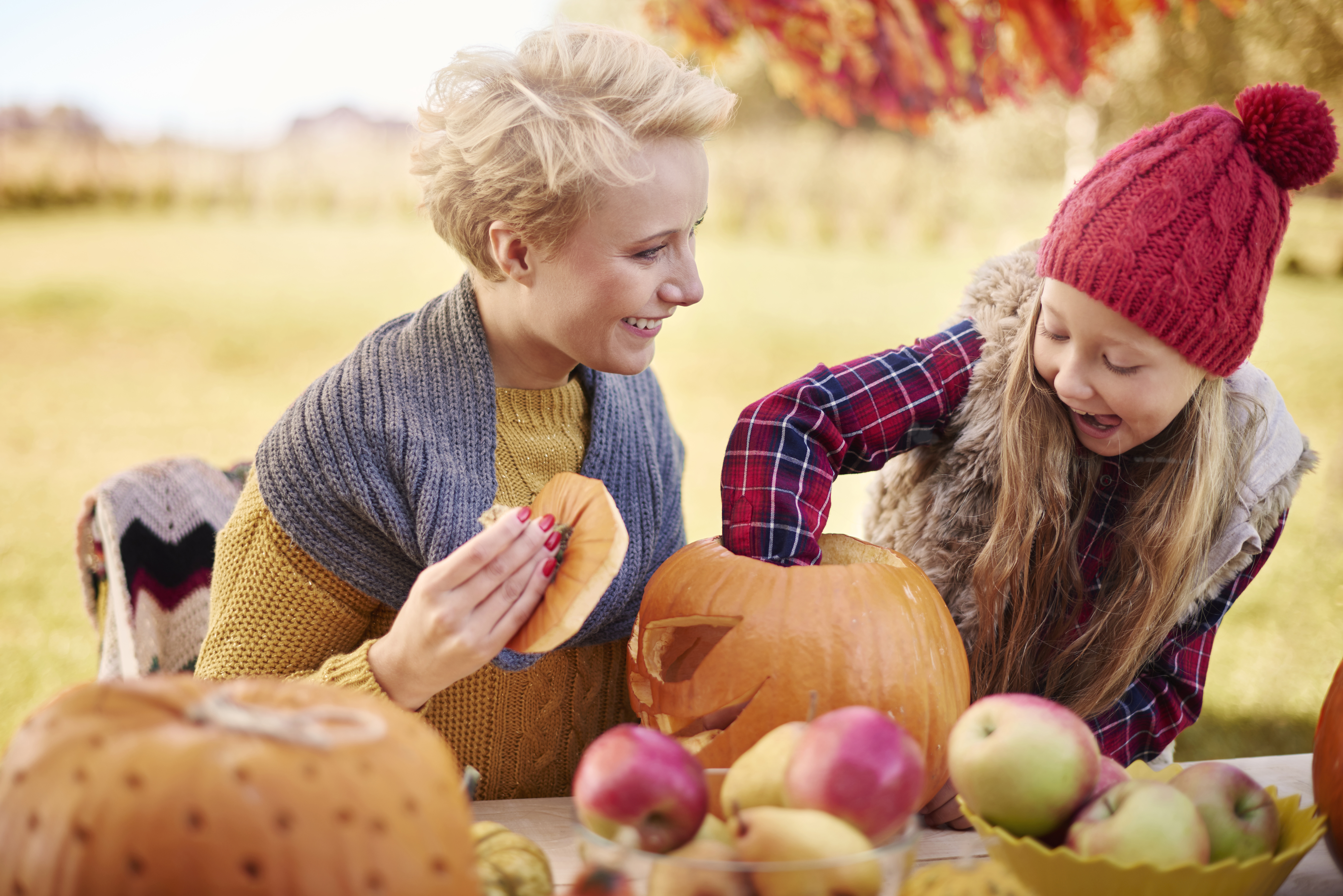 mom-and-daughter-halloween-carving