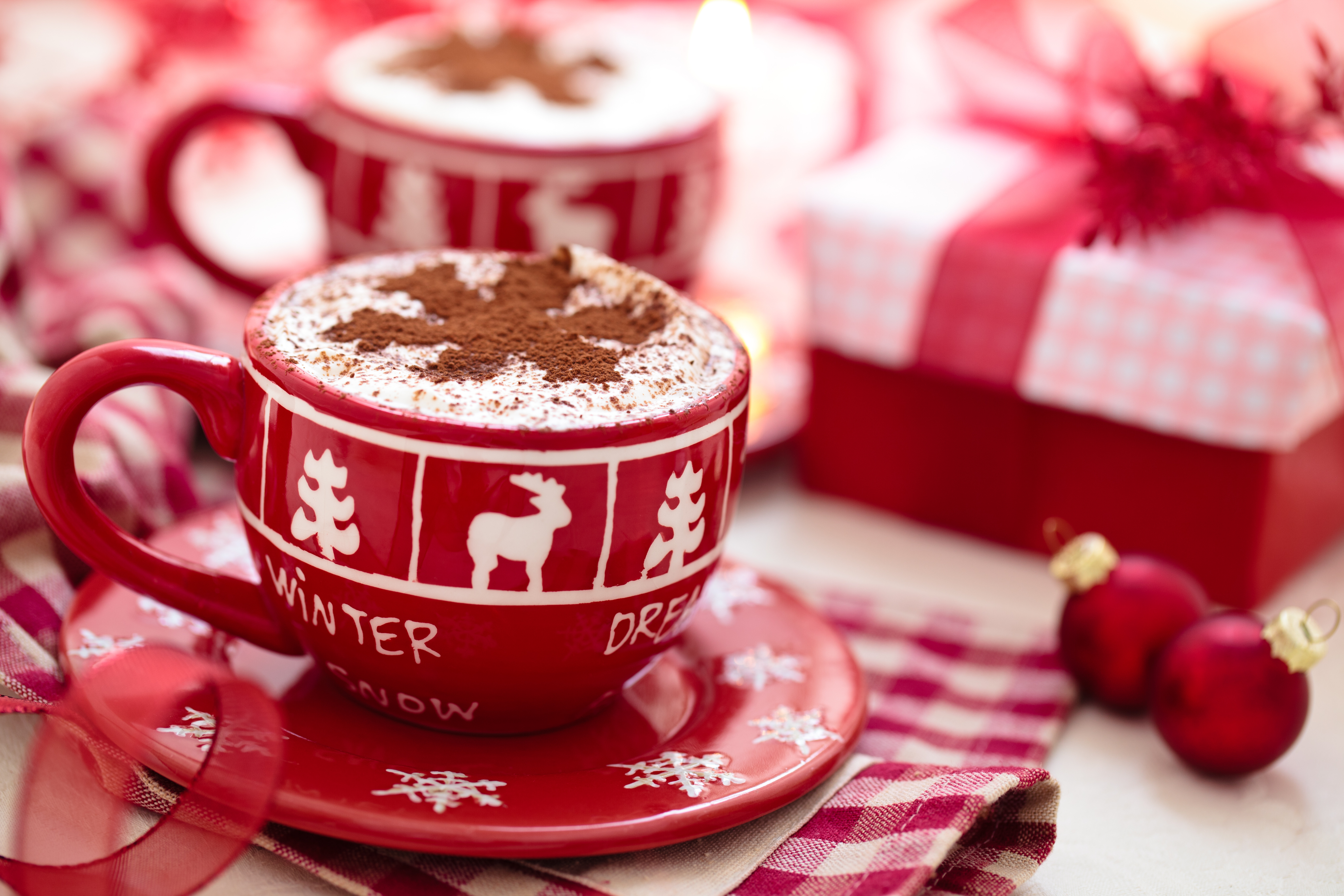 Cute Breakfast Ideas for Christmas Morning - Festive Coffe