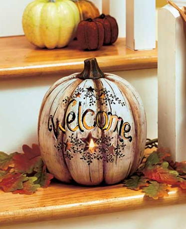 country-lighted-welcome-pumpkin
