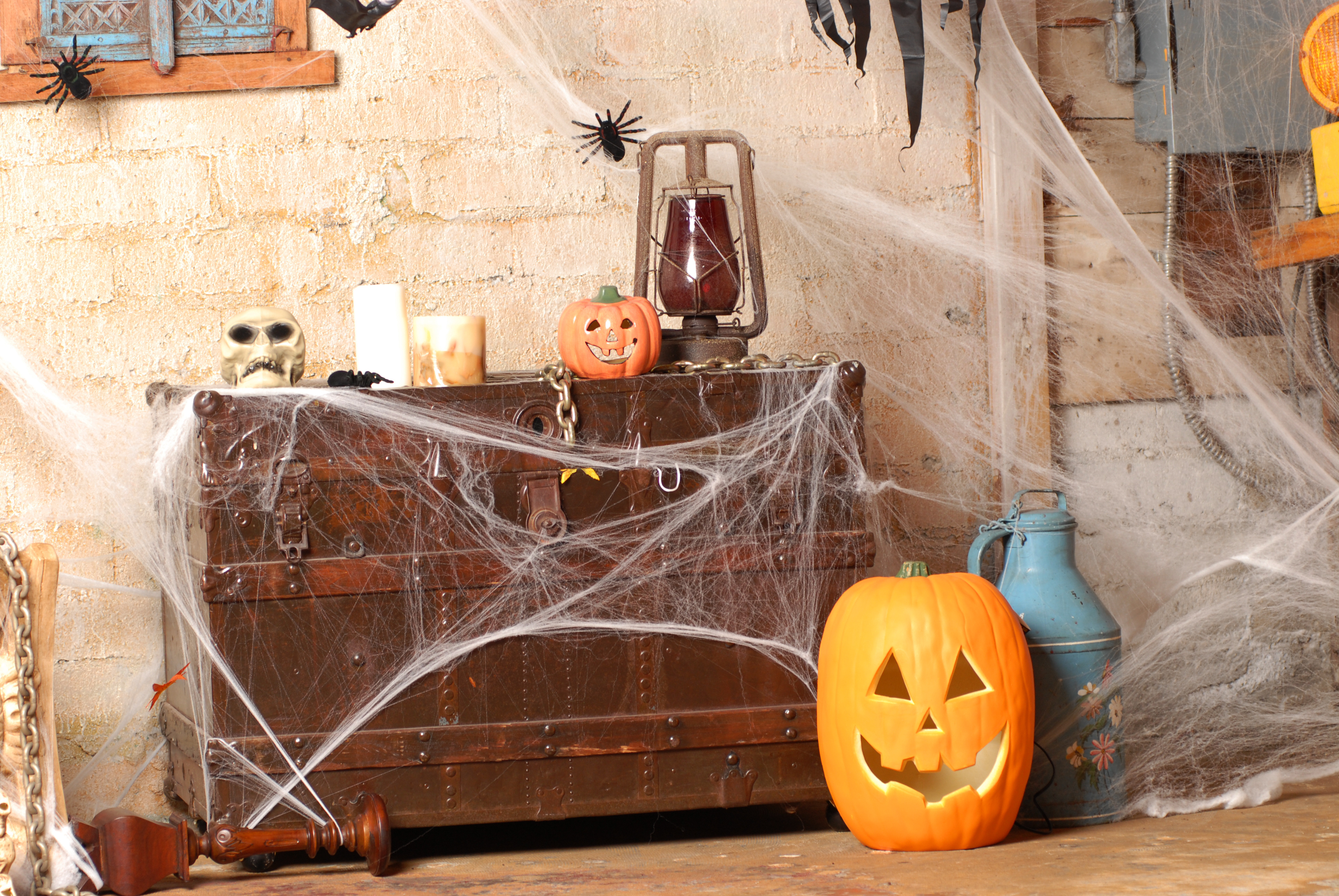 interior-halloween-decorations