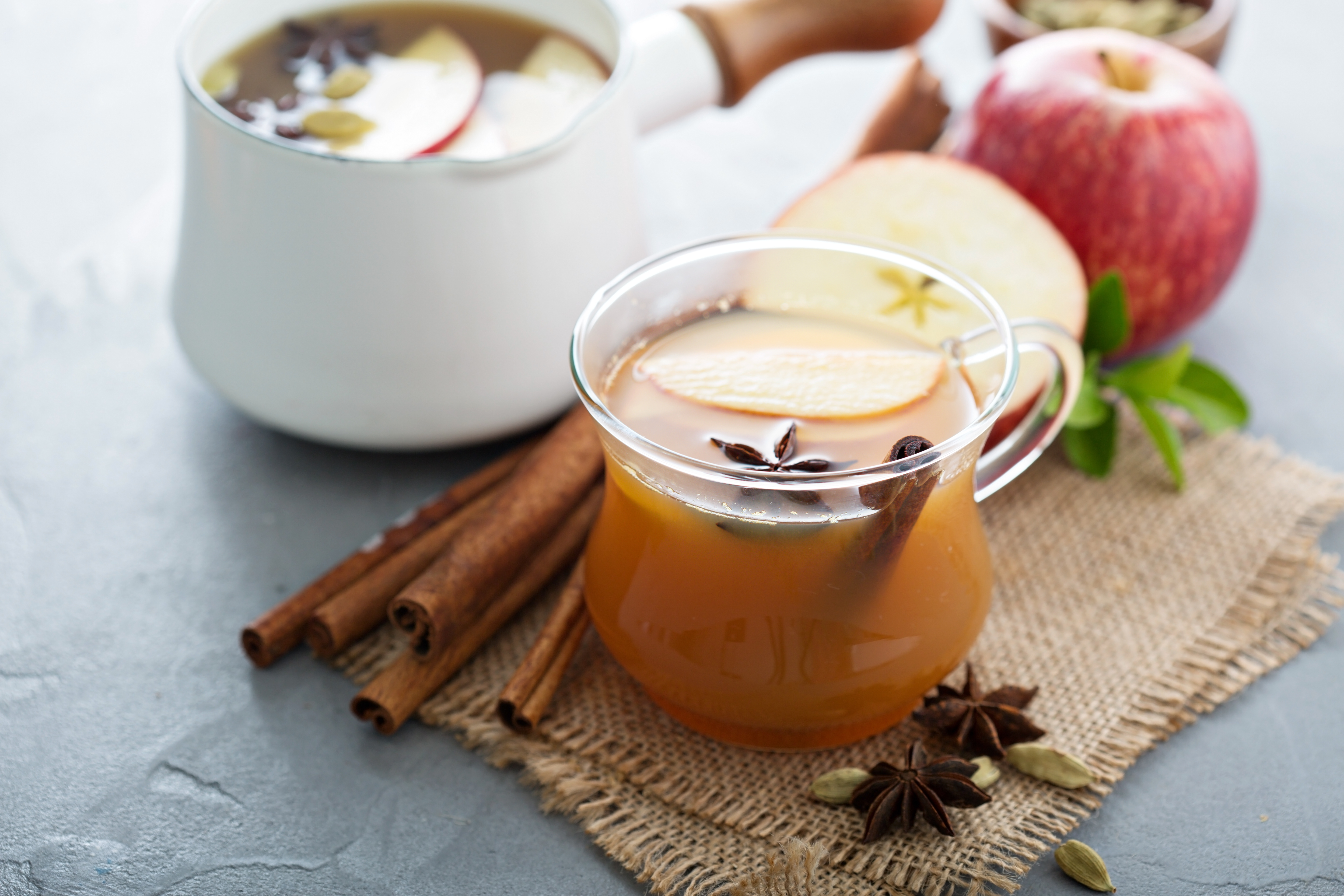 Warm apple cider with cinnamon, star anice and cardamom