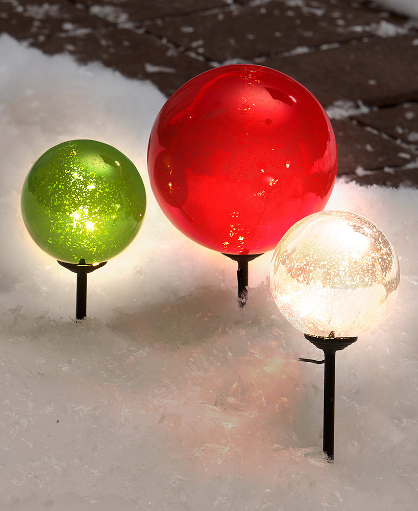 Solar Christmas Gazing Balls