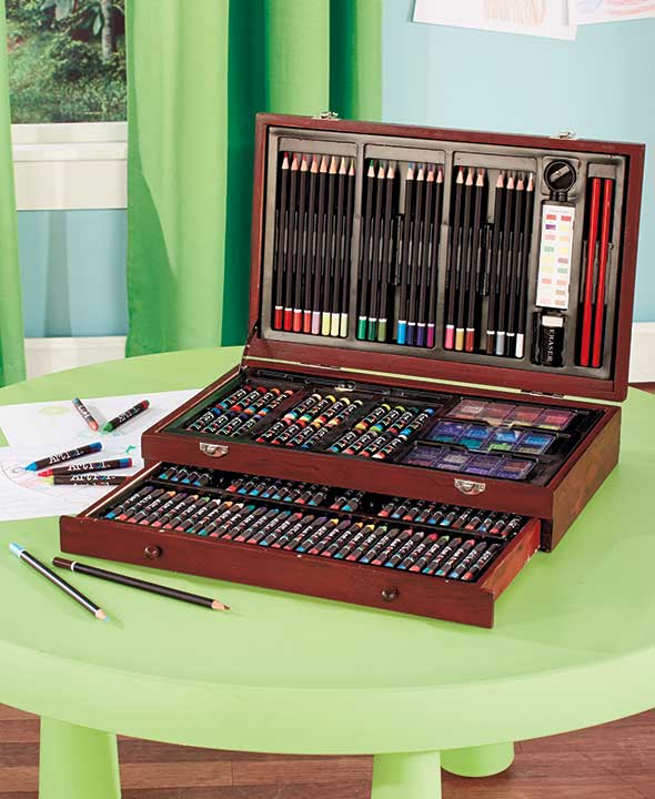 142 Piece Wooden Art Set