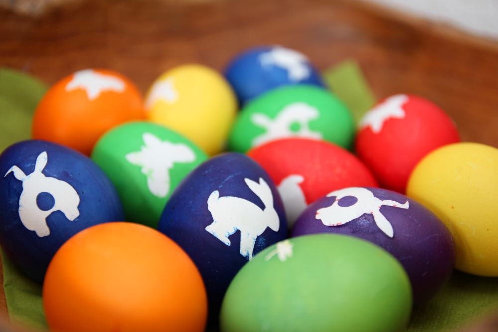 Easter Egg Decorating Ideas - Bunny Silhouette