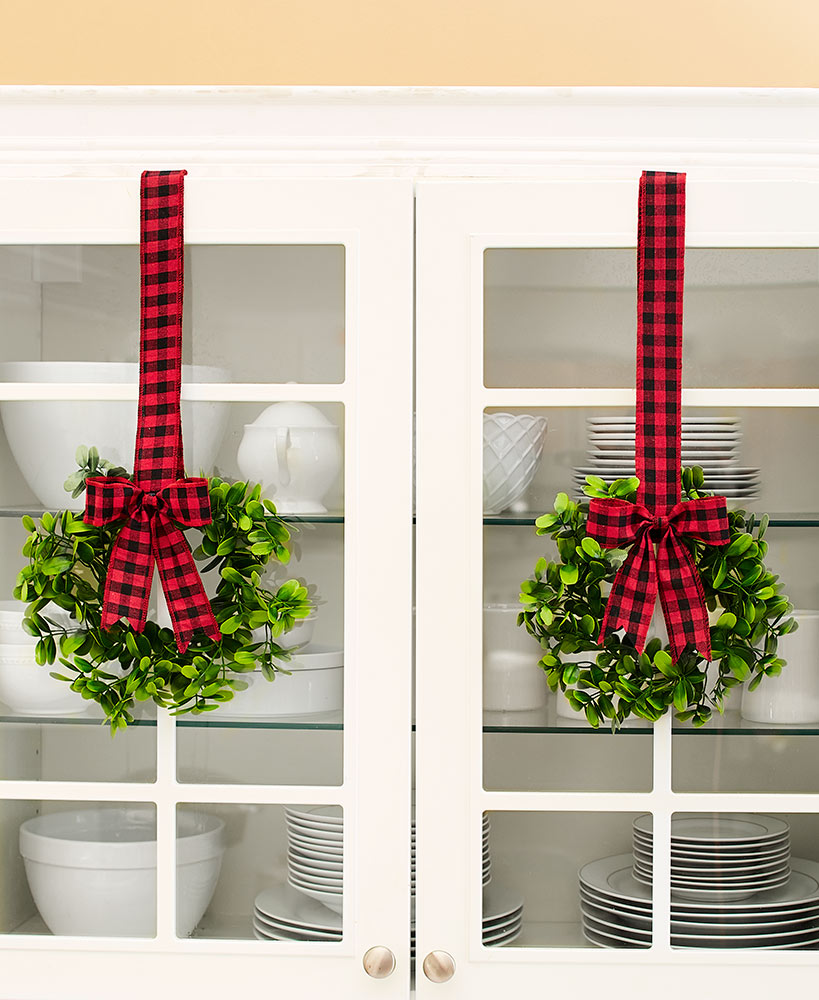 Sets of 2 Cabinet Wreaths