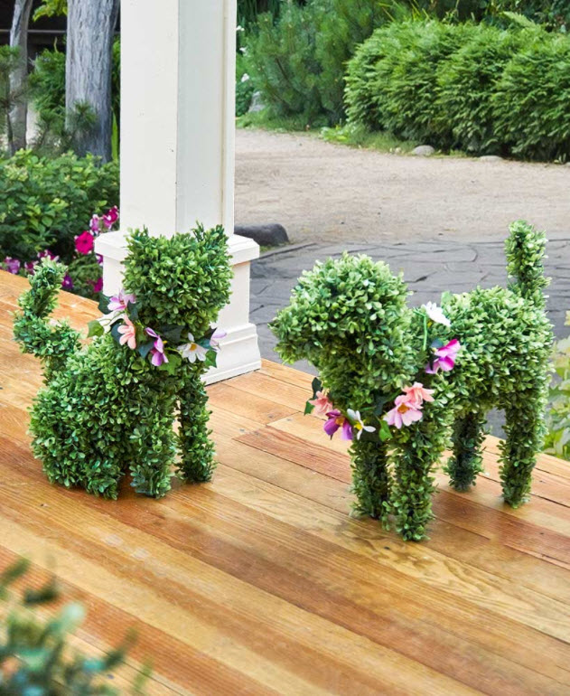 Spring Porch Decorating Ideas -Boxwood Dog or Cat with 4 Seasonal Collars