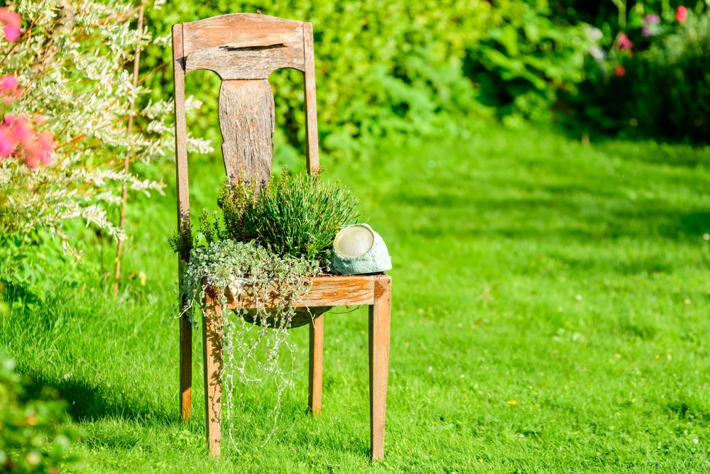 DIY chair garden planter