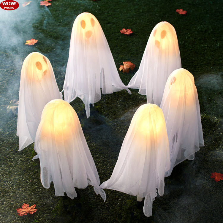 7 Outdoor Halloween Decor Ideas For Any Theme | LTD Commodities