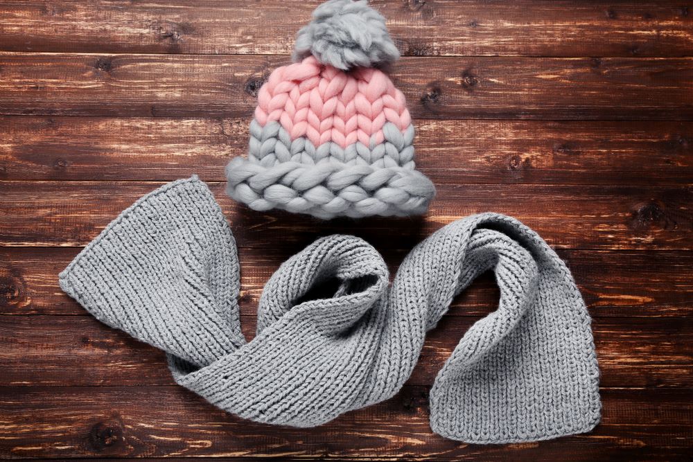Knitted scarf and hat